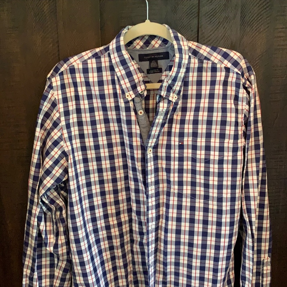 Men’s Tommy Hilfiger dress shirt